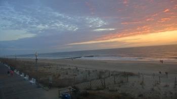 Weather camera view of Boardwalk Plaza Hotel.