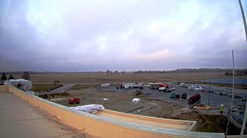 Weather camera view of North Putnam MS.