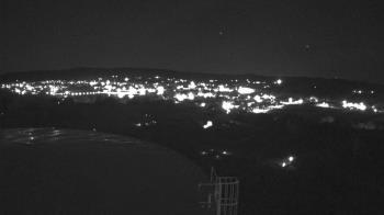 Weather camera view of Round Valley HS 7100 ft elev.