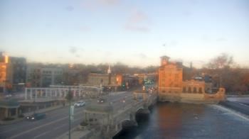 Weather camera view of City of St Charles.