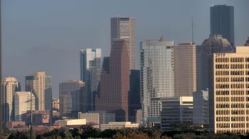 Weather camera view of St Thomas High School.