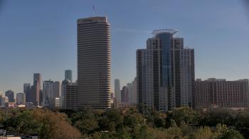 Weather camera view of St Thomas High School.
