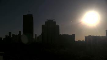 Weather camera view of St Thomas High School.