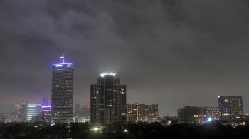 Weather camera view of St Thomas High School.