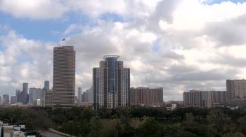 Weather camera view of St Thomas High School.