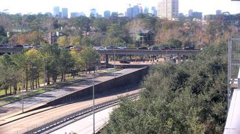 Weather camera view of St Thomas High School.
