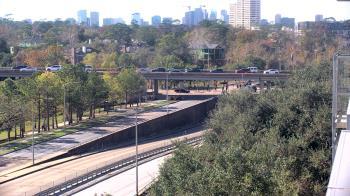 Weather camera view of St Thomas High School.