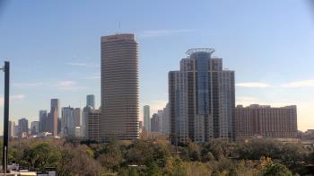 Weather camera view of St Thomas High School.