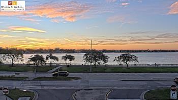 Weather camera view of Winter & Yonker P.A..