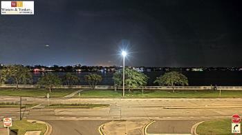 Weather camera view of Winter & Yonker P.A..