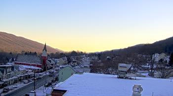 Weather camera view of Line Mountain ES Trevorton.