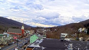 Weather camera view of Line Mountain ES Trevorton.