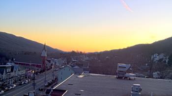 Weather camera view of Line Mountain ES Trevorton.