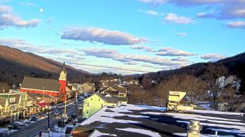 Weather camera view of Line Mountain ES Trevorton.