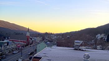 Weather camera view of Line Mountain ES Trevorton.