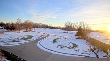 Weather camera view of Village Links of Glen Ellyn.