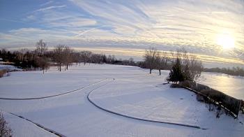 Weather camera view of Village Links of Glen Ellyn.