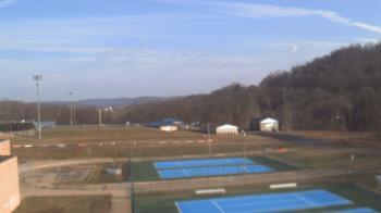 Weather camera view of Kiski Area HS.