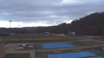 Weather camera view of Kiski Area HS.