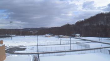 Weather camera view of Kiski Area HS.