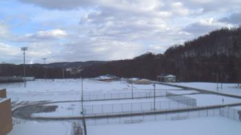 Weather camera view of Kiski Area HS.