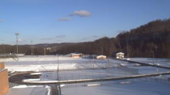 Weather camera view of Kiski Area HS.
