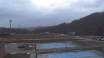 Weather camera view of Kiski Area HS.