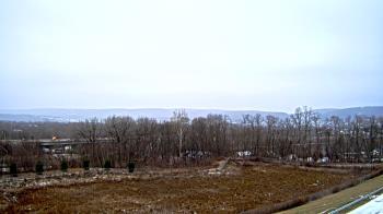 Weather camera view of Wilkes-Barre Area High School.