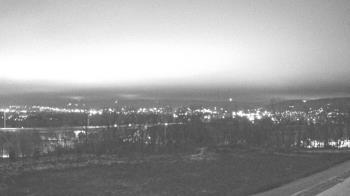 Weather camera view of Wilkes-Barre Area High School.