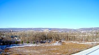 Weather camera view of Wilkes-Barre Area High School.