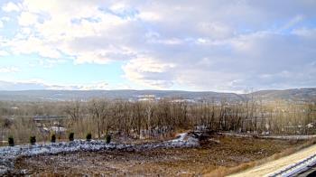 Weather camera view of Wilkes-Barre Area High School.