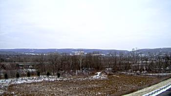 Weather camera view of Wilkes-Barre Area High School.