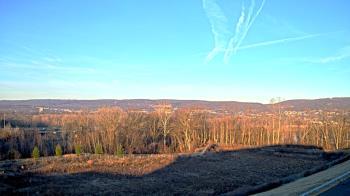 Weather camera view of Wilkes-Barre Area High School.