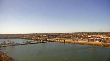 Weather camera view of Commerce Bank.