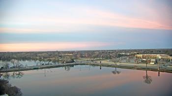 Weather camera view of Commerce Bank.