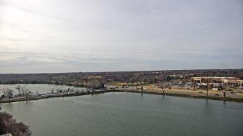 Weather camera view of Commerce Bank.