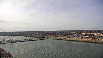 Weather camera view of Commerce Bank.