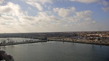 Weather camera view of Commerce Bank.