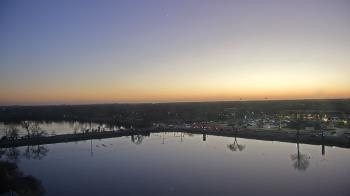 Weather camera view of Commerce Bank.