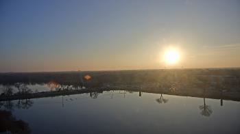 Weather camera view of Commerce Bank.