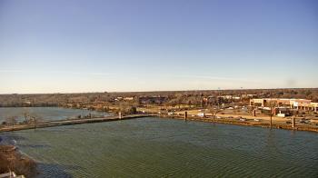 Weather camera view of Commerce Bank.