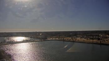 Weather camera view of Commerce Bank.