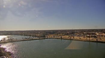 Weather camera view of Commerce Bank.