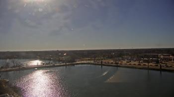 Weather camera view of Commerce Bank.