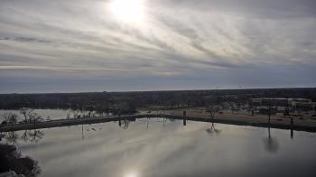 Weather camera view of Commerce Bank.
