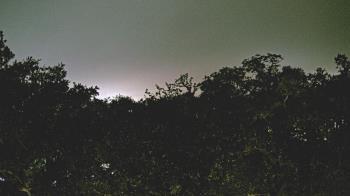 Weather camera view of Metairie Club Gardens.