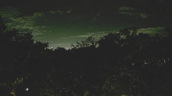 Weather camera view of Metairie Club Gardens.