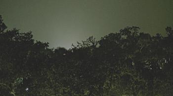 Weather camera view of Metairie Club Gardens.