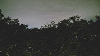 Weather camera view of Metairie Club Gardens.