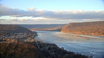 Weather camera view of WHTM Marysville Blue Mtn 1000 ft elev.